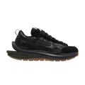 Nike Vaporwaffle sacai Black Gum - Side Kicks