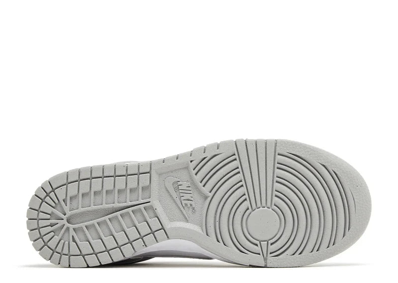WMNS DUNK LOW NEXT NATURE 'LIGHT SMOKE GREY'