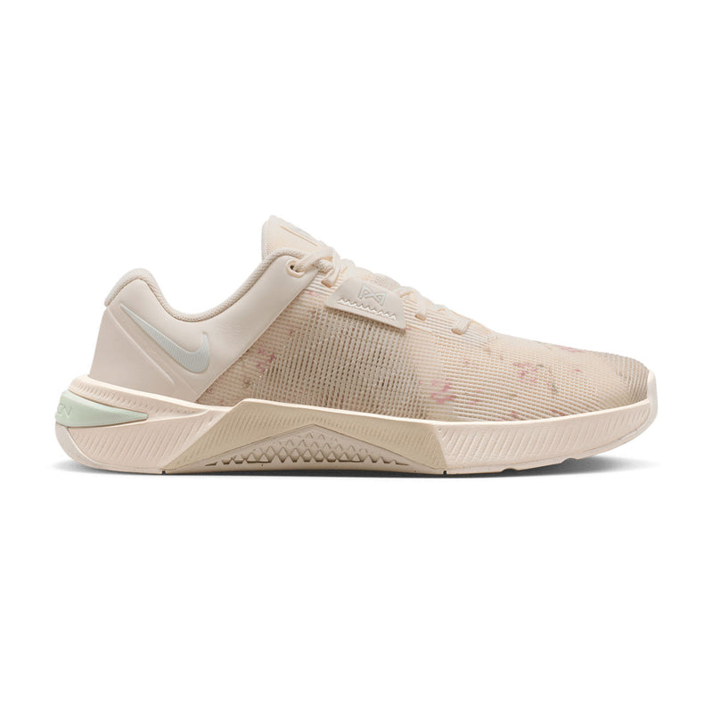 Women's Nike Metcon 10 Chalk / Light Silver / Orewood Brown