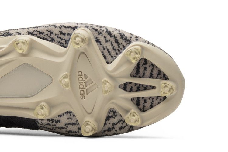 Yeezy 350 Cleat Turtledove
