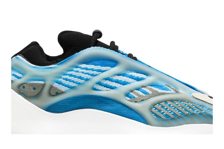 Yeezy 700 V3 Arzareth