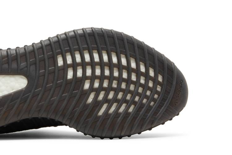 Yeezy Boost 350 V2 Core Black White (2016/2022)