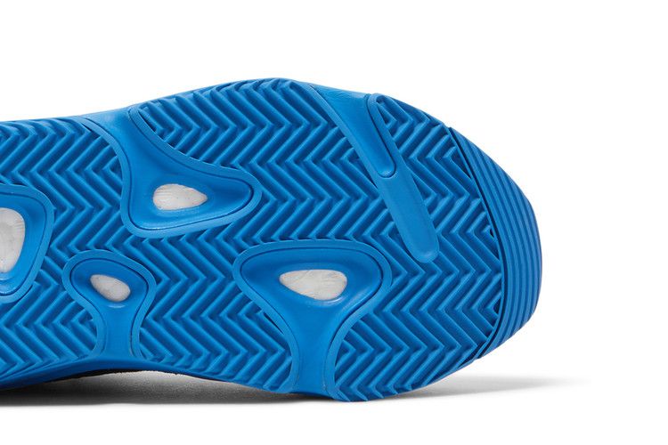 Yeezy Boost 700 Hi-Res Blue