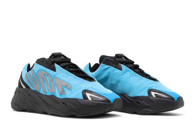Yeezy Boost 700 MNVN Bright Cyan