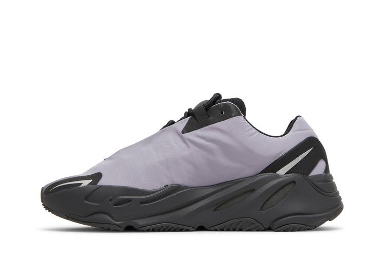 Yeezy Boost 700 MNVN Geode