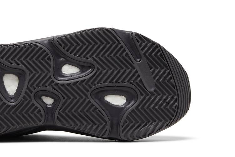 Yeezy Boost 700 V2 Vanta