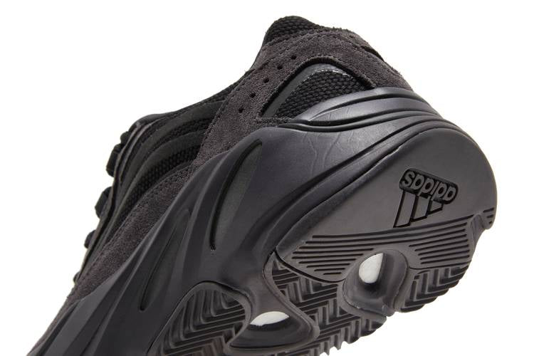 Yeezy Boost 700 V2 Vanta