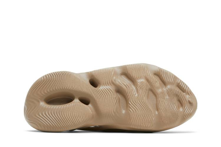 Yeezy Foam RNNR Mist