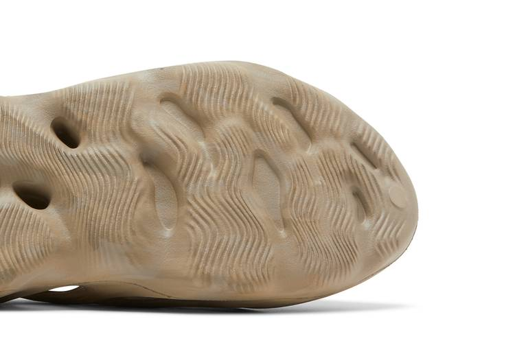Yeezy Foam RNNR Stone Sage