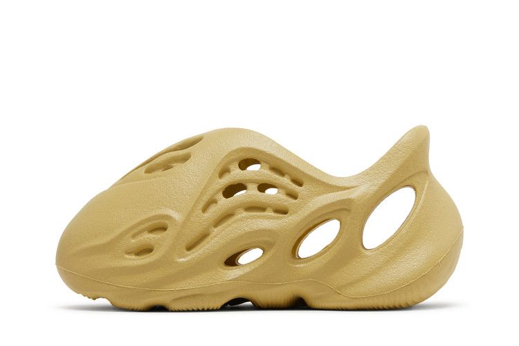 Yeezy Foam RNNR Sulfur (Infants)