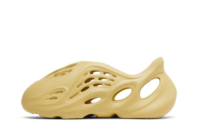 Yeezy Foam RNNR Sulfur (Kids)