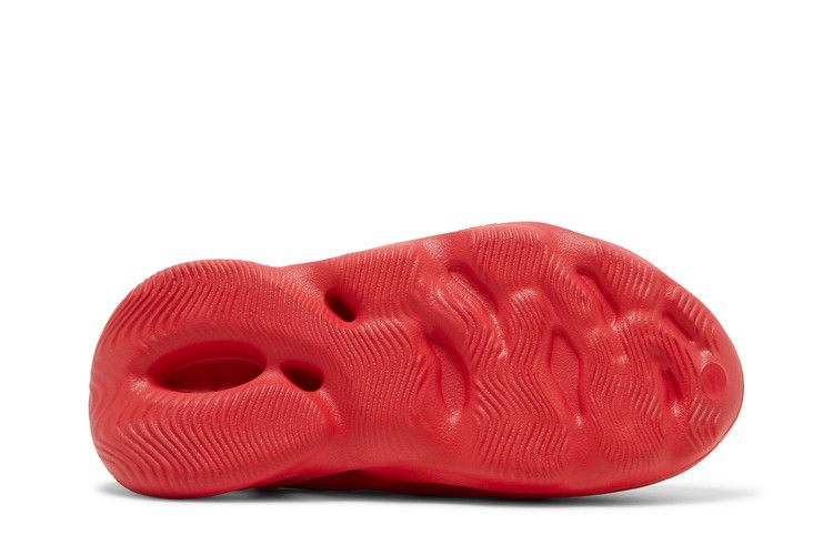 Yeezy Foam RNNR Vermillion (Kids)