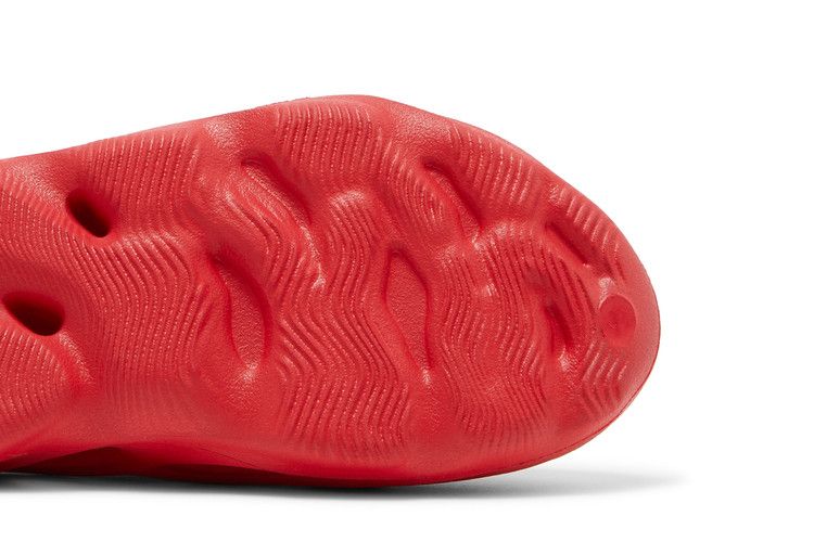Yeezy Foam RNNR Vermillion (Kids)