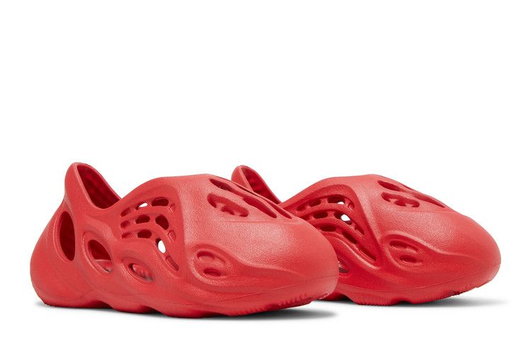 Yeezy Foam RNNR Vermillion (Kids)