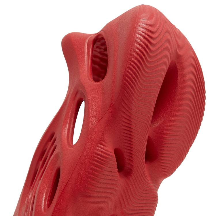 Yeezy Foam RNNR Vermillion