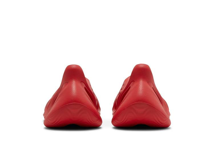 Yeezy Foam RNNR Vermillion