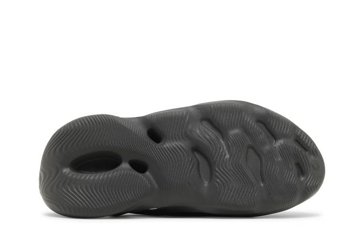Yeezy Foam RNR Carbon