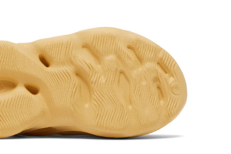 Yeezy Foam RNR Desert Sand (Infants)