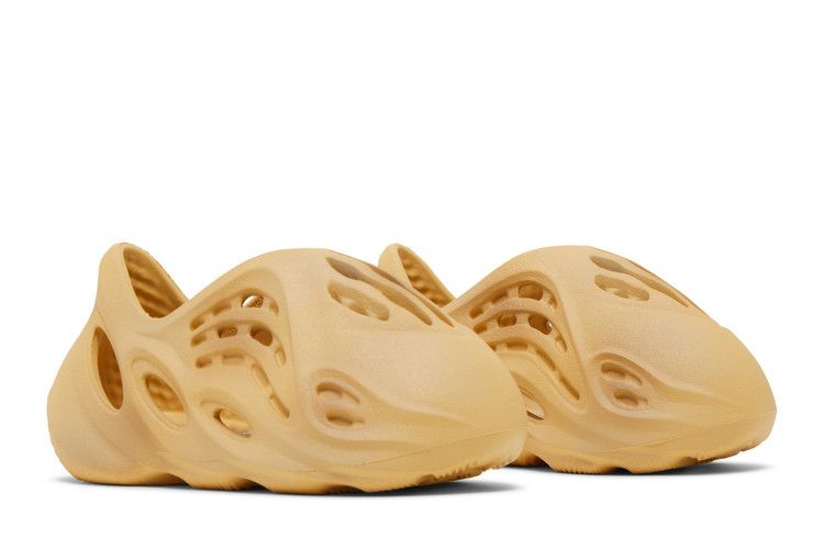 Yeezy Foam RNR Desert Sand (Infants)