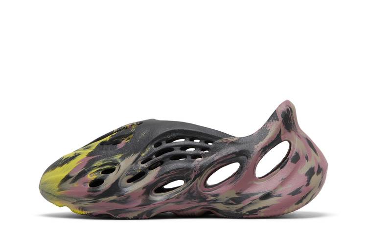 Yeezy Foam RNR MX Carbon