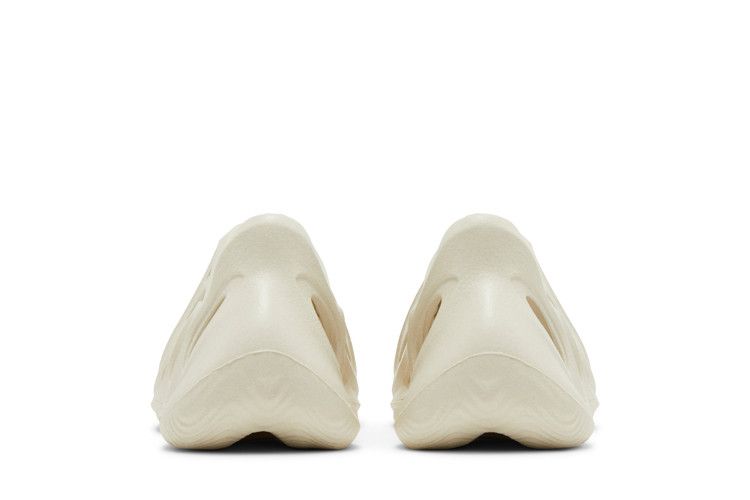 Yeezy Foam RNR Sand (Infants)
