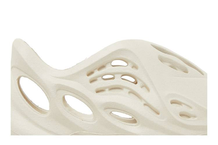 Yeezy Foam RNR Sand (Kids)