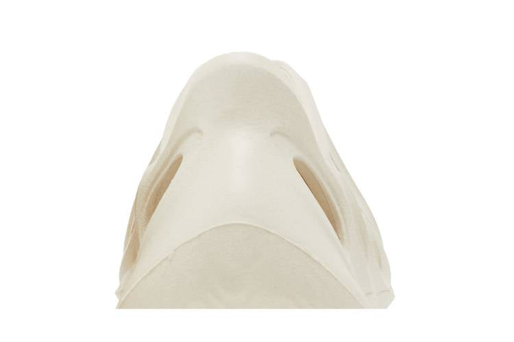 Yeezy Foam RNR Sand (Kids)