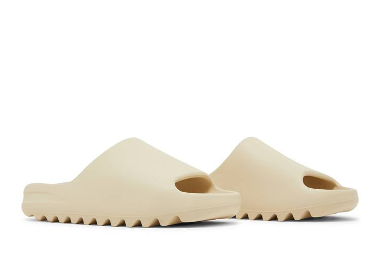 Yeezy Slide Bone (2022/2023 Restock)