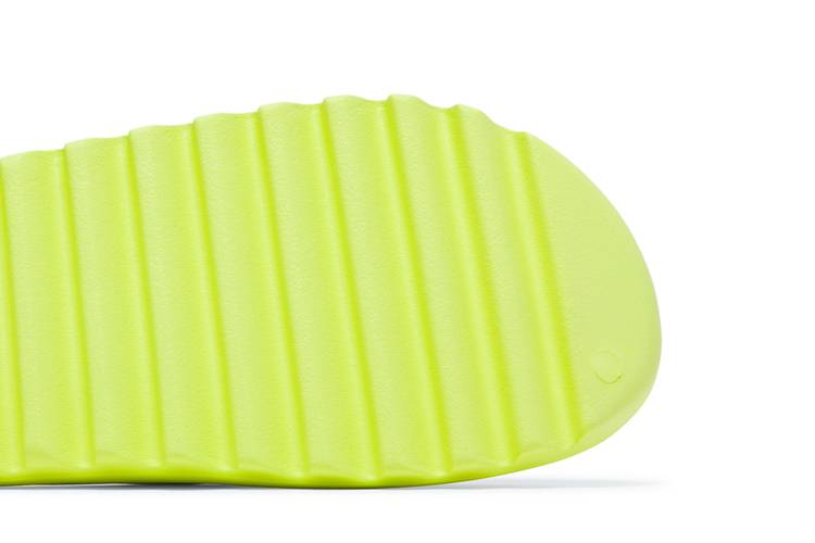 Yeezy Slide Glow Green (2022/2023 Restock)