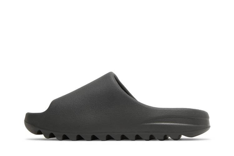 Yeezy Slide Onyx (2022/2023)
