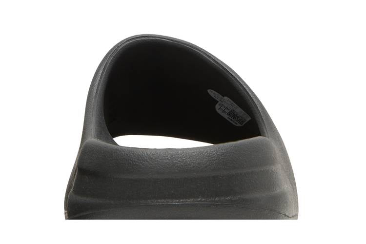 Yeezy Slide Onyx (2022/2023)