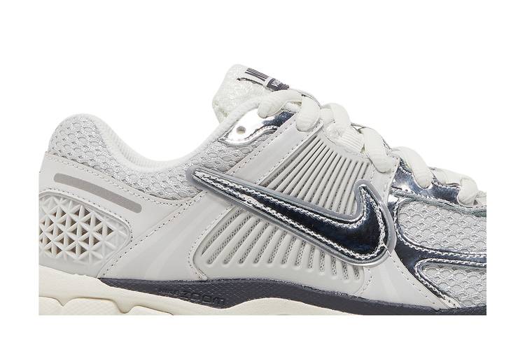 Zoom Vomero 5 Photon Dust Metallic Silver (Women's)