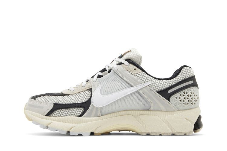 Zoom Vomero 5 Supersonic Light Bone Black
