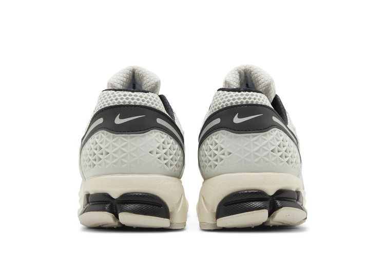 Zoom Vomero 5 Supersonic Light Bone Black